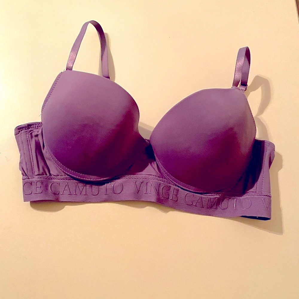 ❤️3/$25 Sale!❤️ Vince Camuto Lavender Bra 34C